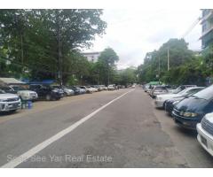 SMC5-002809, ၀ါးတန္းလမ္း၊လမ္းမေတာ္ၿမိဳ႕နယ္ တြင္ မီနီကြန္ဒို ပထမတပ္ 2ခန္းတြဳ ေရာင္းရန္ရွိပါသည္။